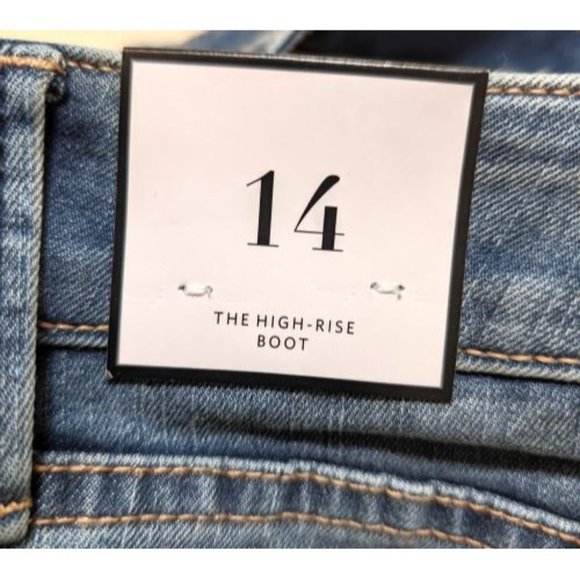 NWT - White House Black Market The Boot Women's Denim Jeans - Picture 4 of 5